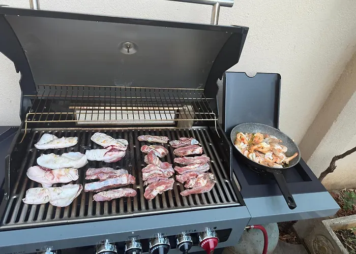 게스트하우스 Rroshaj